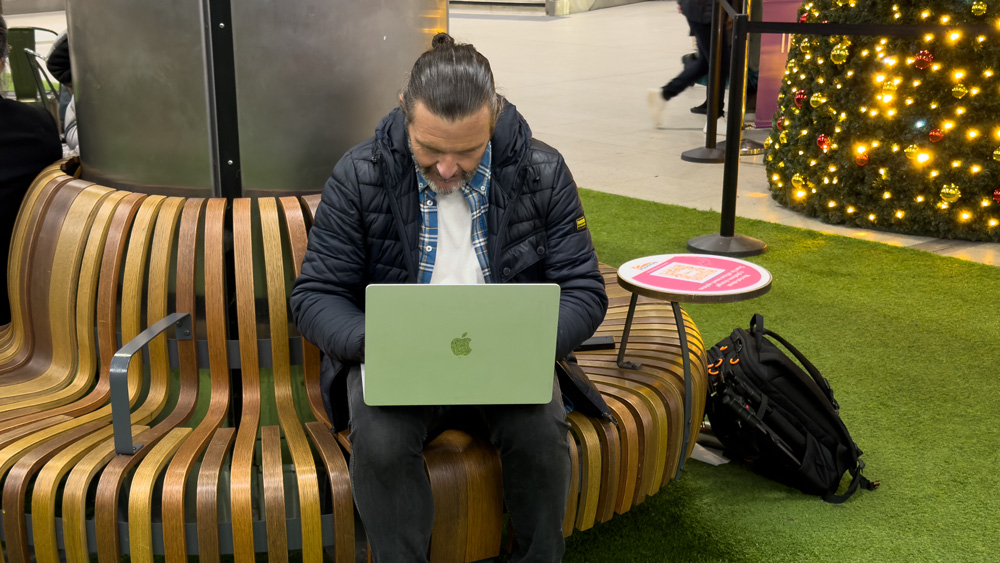 The M4 MacBook Air with David in London